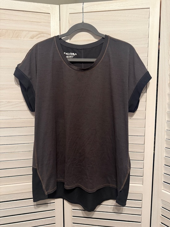 Korsa Tops - Women's Active Short Sleeve Top